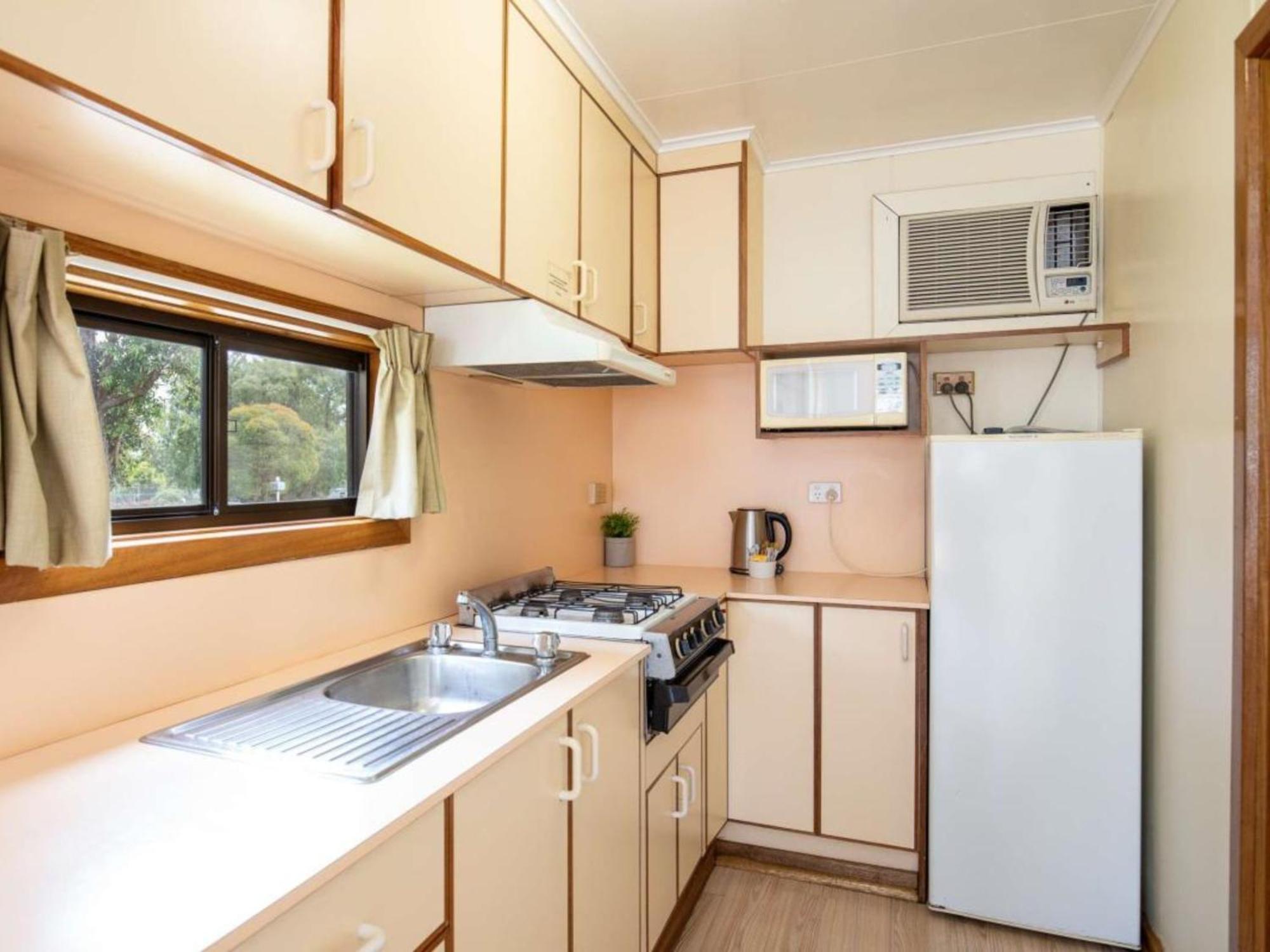 Blue Lake Holiday Park Mount Gambier Bagian luar foto
