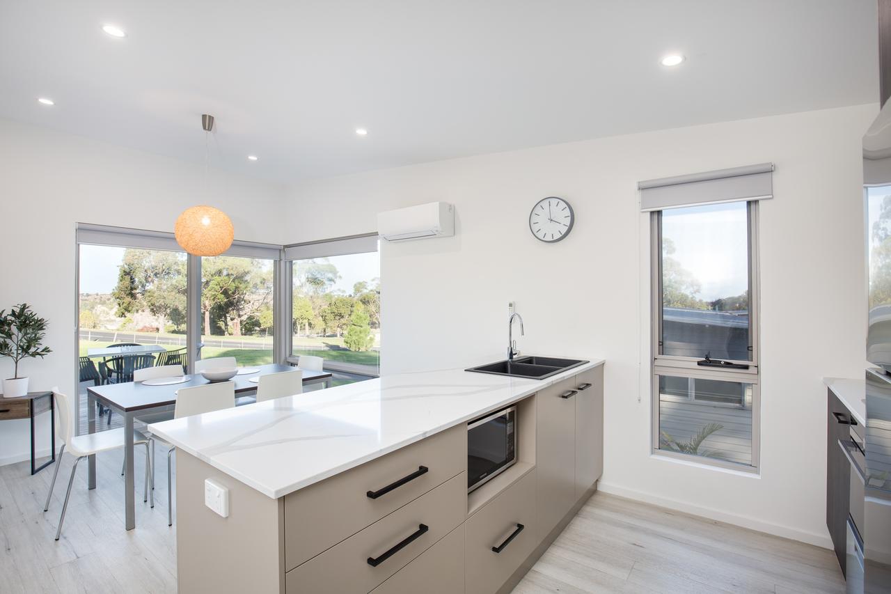 Blue Lake Holiday Park Mount Gambier Bagian luar foto