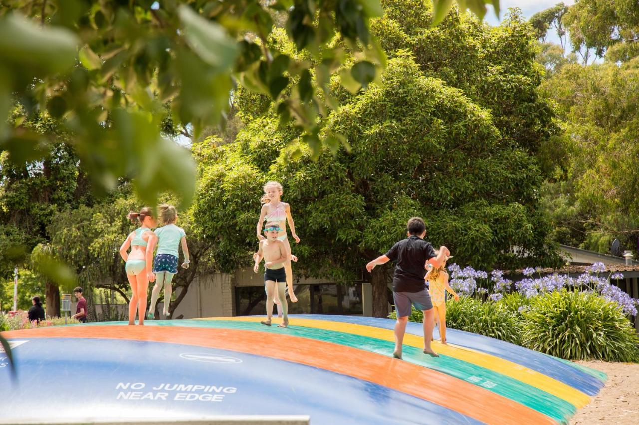 Blue Lake Holiday Park Mount Gambier Bagian luar foto